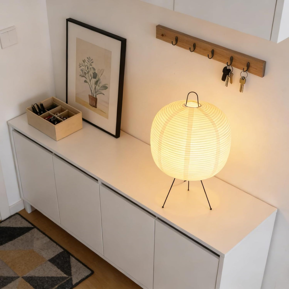 Vanessa: Lantern Lamp