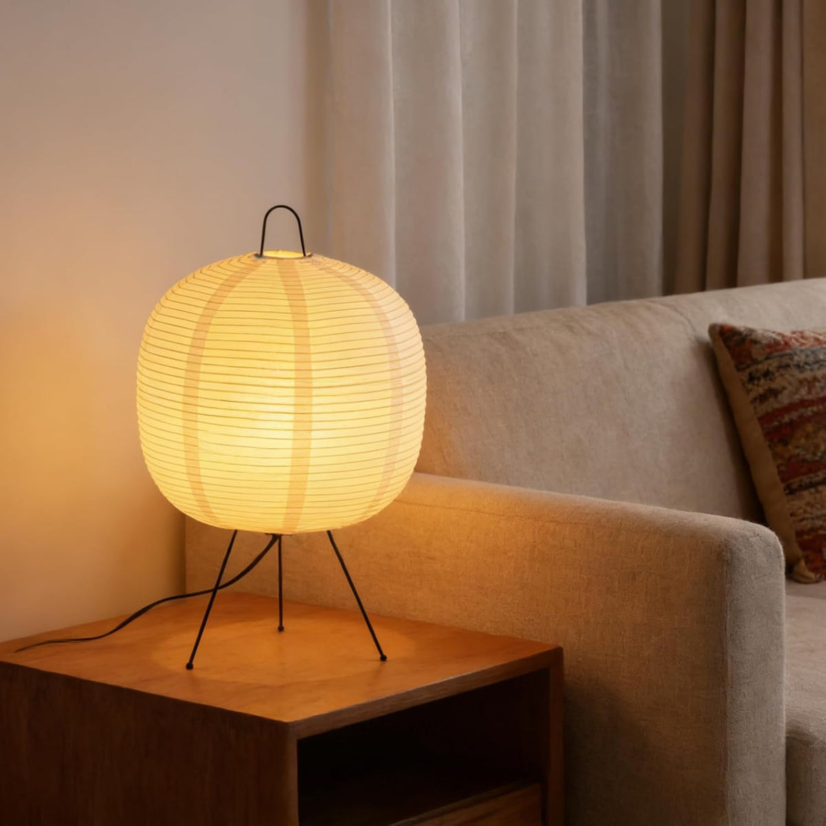 Vanessa: Lantern Lamp